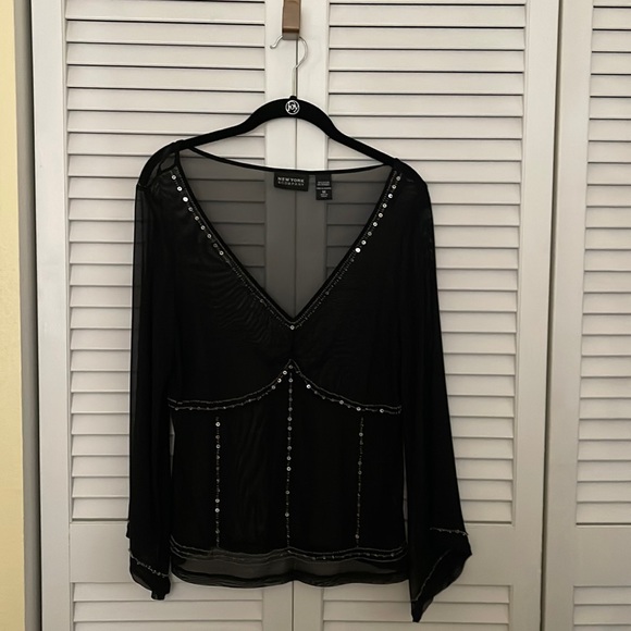 New York & Company Size Medium Blouse - Picture 1 of 6